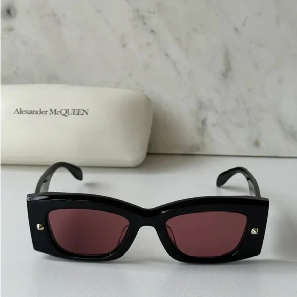 NWT Alexander McQueen Black Sunglasses - Picture 2 of 3